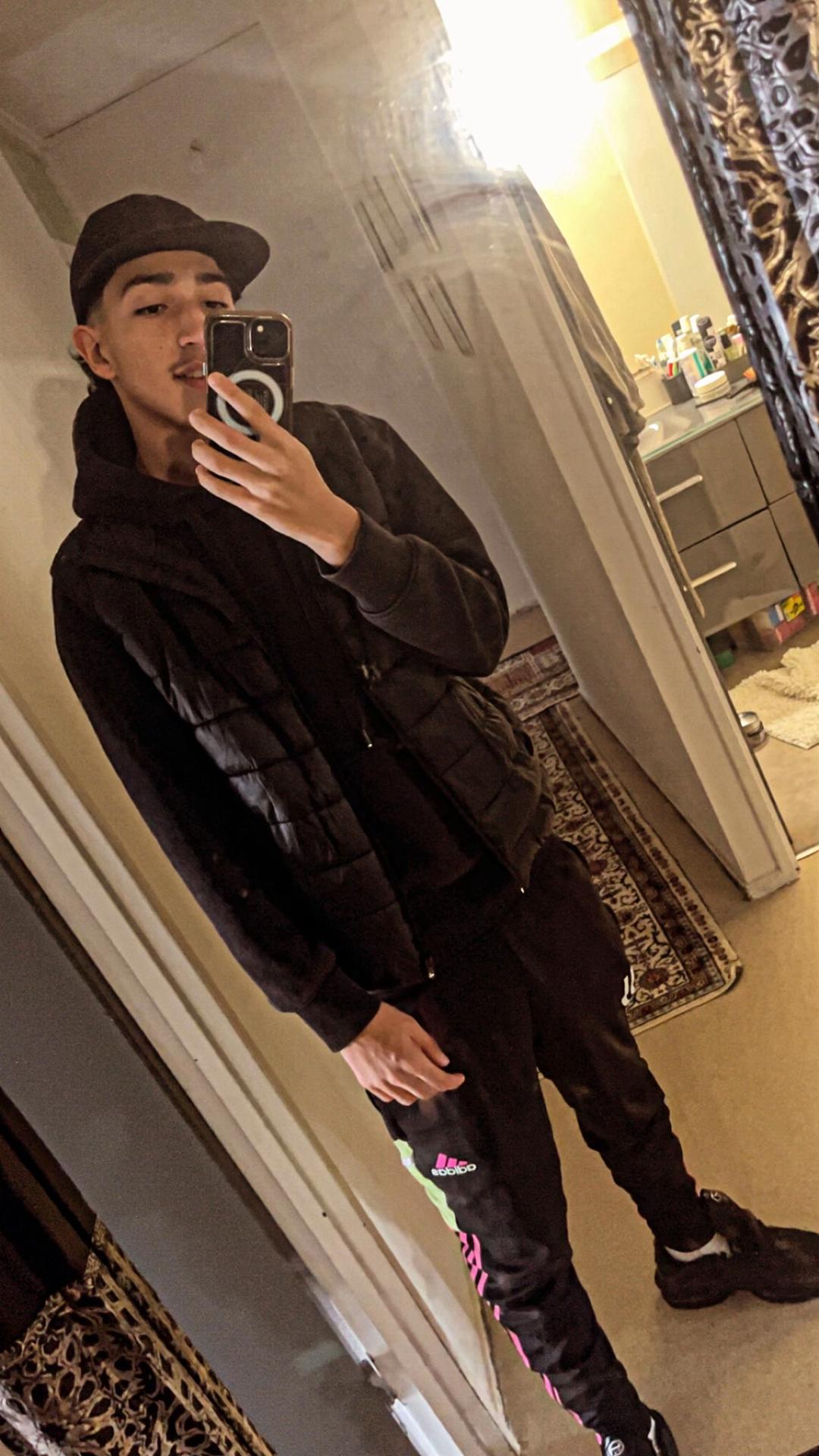 Profil de Loqmane, 19 ans, Trans à Bill