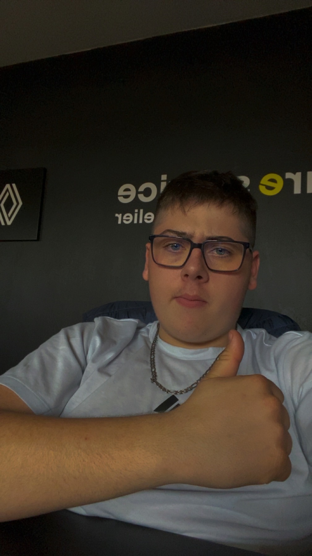 Profil de Farrell, 25 ans, Trans à Wemperhardt