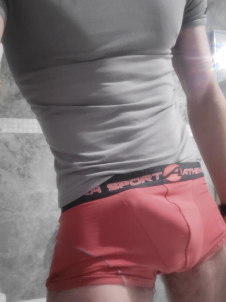 Profil de Eyyub, 40 ans, Trans à Niederwampach